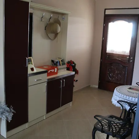 Vakantiehuis Panorama Ishem Durrës